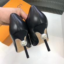 Load image into Gallery viewer, SE739 Size 4-10 Heels:8.5cm Material: Cowhide Lining: Sheep skin Sole: Italian leather