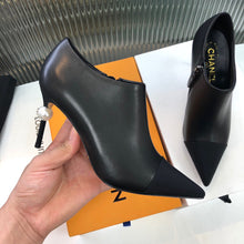 Load image into Gallery viewer, SE739 Size 4-10 Heels:8.5cm Material: Cowhide Lining: Sheep skin Sole: Italian leather