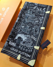 Load image into Gallery viewer, CLTH208 100%silk 90x90cm