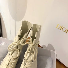 Load image into Gallery viewer, SE748 Size 4-9 Material: Cowhide Lining: Cowhide Sole: Rubber