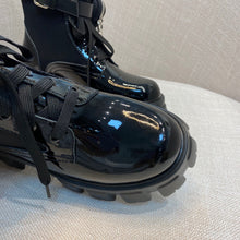 Load image into Gallery viewer, SE751 Size 4-10 Material: Cowhide Lining: Cowhide Sole: Rubber