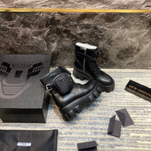 Load image into Gallery viewer, SE752 Size 4-10 Material: Cowhide Lining: Cowhide Sole: Rubber