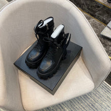 Load image into Gallery viewer, SE752 Size 4-10 Material: Cowhide Lining: Cowhide Sole: Rubber