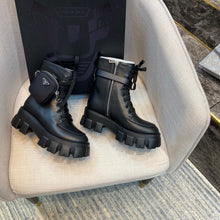 Load image into Gallery viewer, SE752 Size 4-10 Material: Cowhide Lining: Cowhide Sole: Rubber