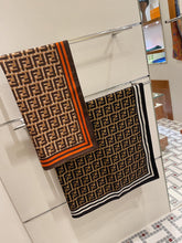 Load image into Gallery viewer, CLTH217 140x140cm