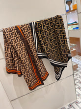 Load image into Gallery viewer, CLTH217 140x140cm