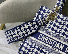 Load image into Gallery viewer, DR215 HIGHEST QUALITY VERSION 9.5x7.9x4.3inch