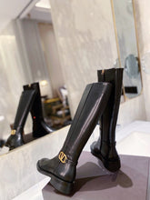 Load image into Gallery viewer, SE774 Size4-11 Material: Cowhide Lining: Sheep skin Sole: Rubber