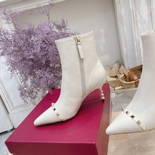 Load image into Gallery viewer, SE780 Size5-10 Material: Lamb Lining: Lamb Sole: Italian leather