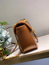 Load image into Gallery viewer, GC395 S:8.7x5.1x2.4 M:10.2x5.9x2.8