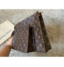 Load image into Gallery viewer, LB255 S:7.5 x 5.9 x 2.4 inch L:9.8 x 7.9 x 2.2 inch