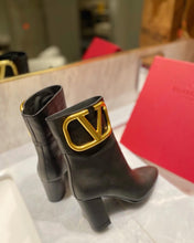 Load image into Gallery viewer, SE794 Size5-11 Heels:8cm Material: Cowhide Lining: Sheep skin Sole: Italian leather