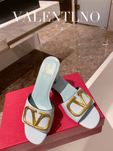 Load image into Gallery viewer, SE796 Size5-11 Heels:6.5cm Material: Cowhide Lining: Sheep skin Sole: Italian leather