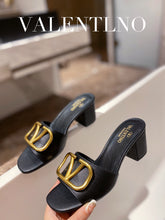 Load image into Gallery viewer, SE798 Size5-11 Heels:6.5cm Material: Cowhide Lining: Sheep skin Sole: Italian leather