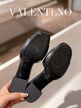 Load image into Gallery viewer, SE798 Size5-11 Heels:6.5cm Material: Cowhide Lining: Sheep skin Sole: Italian leather