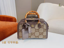 Load image into Gallery viewer, GC450 Tote Handle Bag / 11.4x3.9x7.1inch