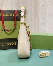 Load image into Gallery viewer, GC465 Aphrodite Small Shoulder Bag / W9.9" x H7.5" x D2.8"