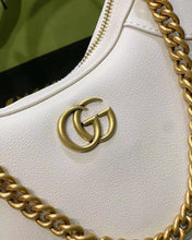 Load image into Gallery viewer, GC465 Aphrodite Small Shoulder Bag / W9.9" x H7.5" x D2.8"