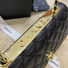 Load image into Gallery viewer, CC647 Wallet on the Chain / 4.8 × 7.5 × 1.4 in