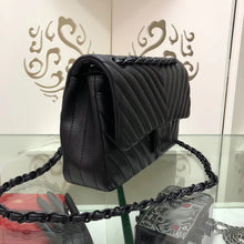 Load image into Gallery viewer, CC061 6.1x10x2.6inch $149 7.7x11x3inch $159