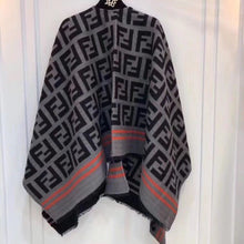 Load image into Gallery viewer, CLTH002 140x140cm 95%Wool,5%Silk