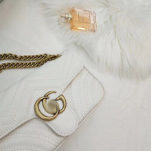 Load image into Gallery viewer, GC005 MEDIUM SIZE 10.2x5.9x2.8inch SMALL SIZE 8.7x5.1x2.4inch