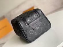 Load image into Gallery viewer, LB685 Dopp Kit /HIGHEST QUALITY VERSION/11 x 5.9 x 6.5 inches