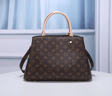 Load image into Gallery viewer, LB144 BB Size:11.4x7.9x5.1inch Medium Size:13x9.1x5.9inch