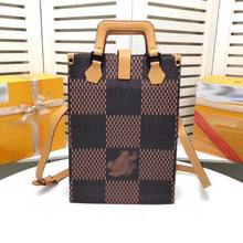 Load image into Gallery viewer, LB032 10.24x13.98x4.7