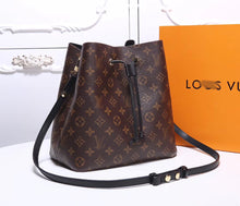 Load image into Gallery viewer, LB131 10.2x10.2x6.9inch