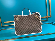 Load image into Gallery viewer, GC104 Size 13.78x10.63x4.72 inch