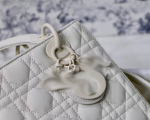 Load image into Gallery viewer, DR004 9.45x7.87x4.33inch