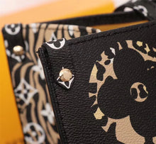 Load image into Gallery viewer, LB130 16.1x13.4x7.5inch