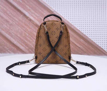 Load image into Gallery viewer, LB004 6.7x8.7x4inch MINI SIZE