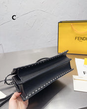 Load image into Gallery viewer, FF147 Peekaboo ISeeU Small / 10.6x8.3x4.3inch