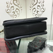 Load image into Gallery viewer, CC040 6.7x9.8x4.7inch