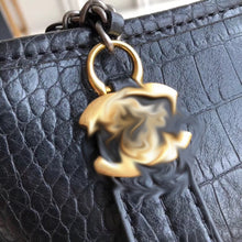 Load image into Gallery viewer, CC046 5.9x7.9x3.1inch