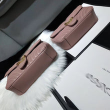 Load image into Gallery viewer, GC007 MEDIUM SIZE 10.2x5.9x2.8inch SMALL SIZE 8.7x5.1x2.4inch