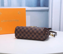 Load image into Gallery viewer, LB031 9.84x6.69x3.74