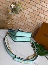 Load image into Gallery viewer, LB068 9.84x6.69x4.13