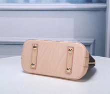 Load image into Gallery viewer, LB071 9.25x6.89x4.53