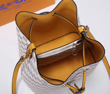 Load image into Gallery viewer, LB099 10.2x10.2x6.9inch