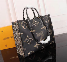 Load image into Gallery viewer, LB130 16.1x13.4x7.5inch