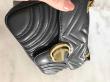 Load image into Gallery viewer, GC013 MEDIUM SIZE 10.2x5.9x2.8inch SMALL SIZE 8.7x5.1x2.4inch