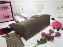 Load image into Gallery viewer, GC102 17.32x13x5.91inch