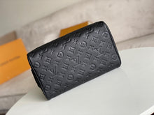 Load image into Gallery viewer, LB685 Dopp Kit /HIGHEST QUALITY VERSION/11 x 5.9 x 6.5 inches