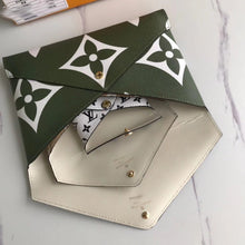 Load image into Gallery viewer, LB049 6.1x4.53x0.2