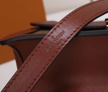 Load image into Gallery viewer, LB118 Small 7.9x5.9x3.5inch Medium 9.8x6.7x4.1inch