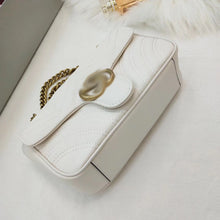 Load image into Gallery viewer, GC005 MEDIUM SIZE 10.2x5.9x2.8inch SMALL SIZE 8.7x5.1x2.4inch