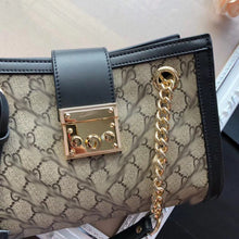 Load image into Gallery viewer, GC046 10.2×7.1×3.9inch